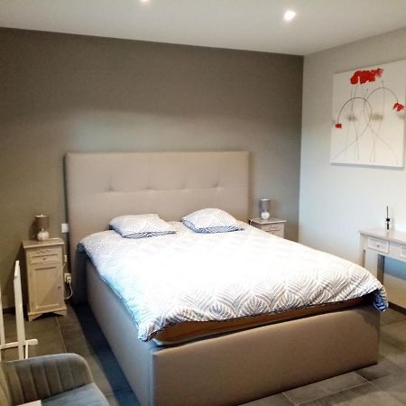 Bed and Breakfast Un Air De Campagne Montauban Exterior foto